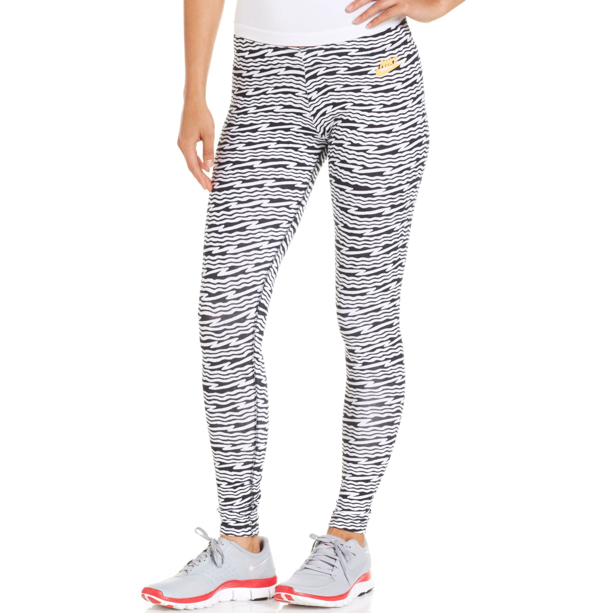 nike women's printed leggings