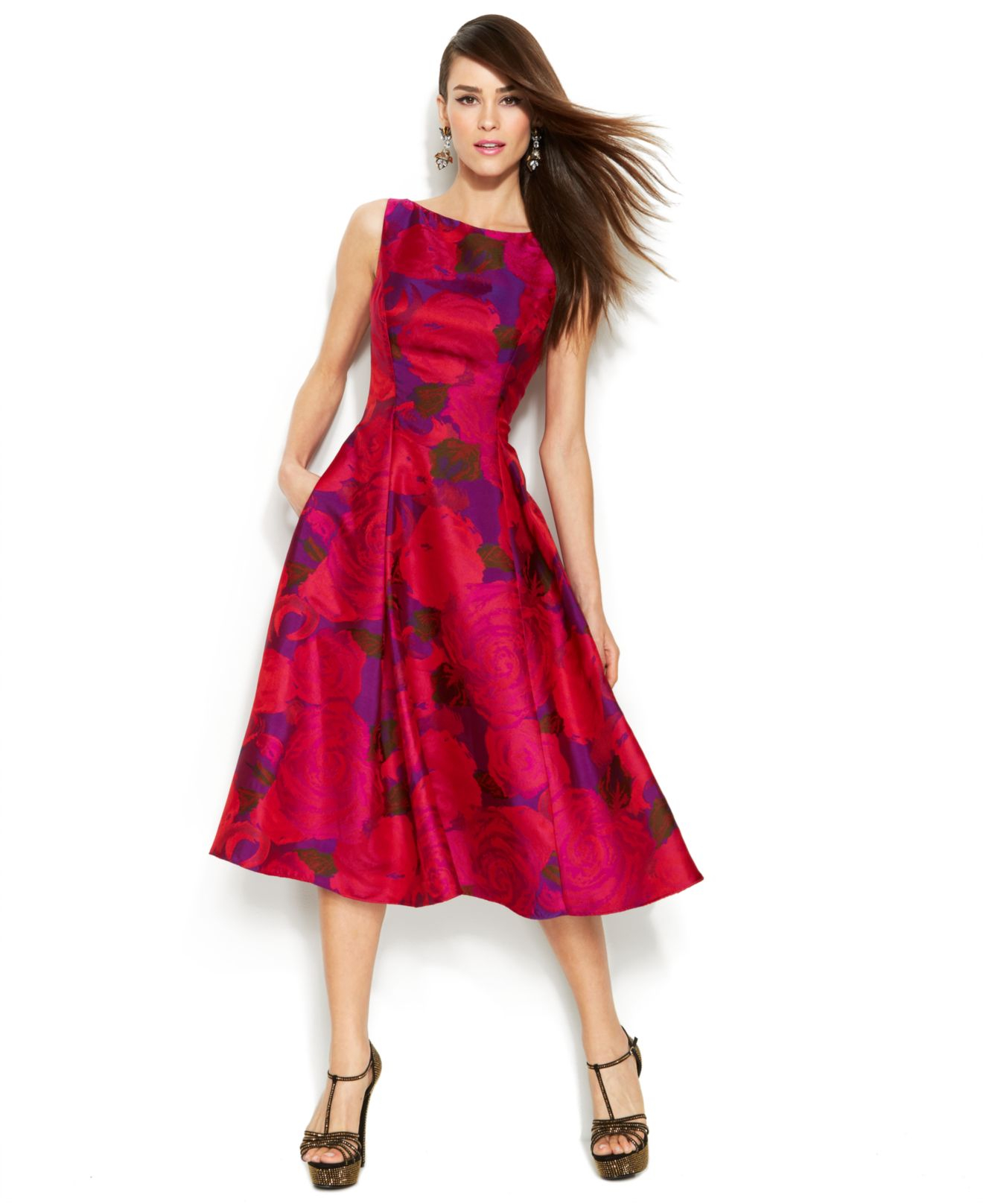 Lyst - Adrianna Papell Sleeveless Rose-Print Midi Dress in Red