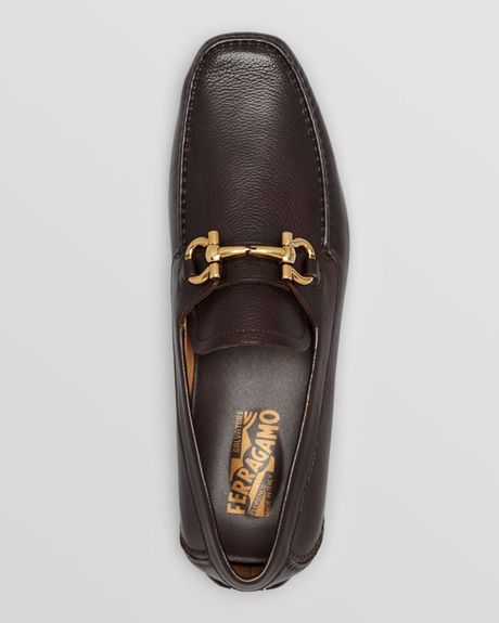 Ferragamo Parigi Pebbled Leather Driving Loafers in Brown for Men ...
