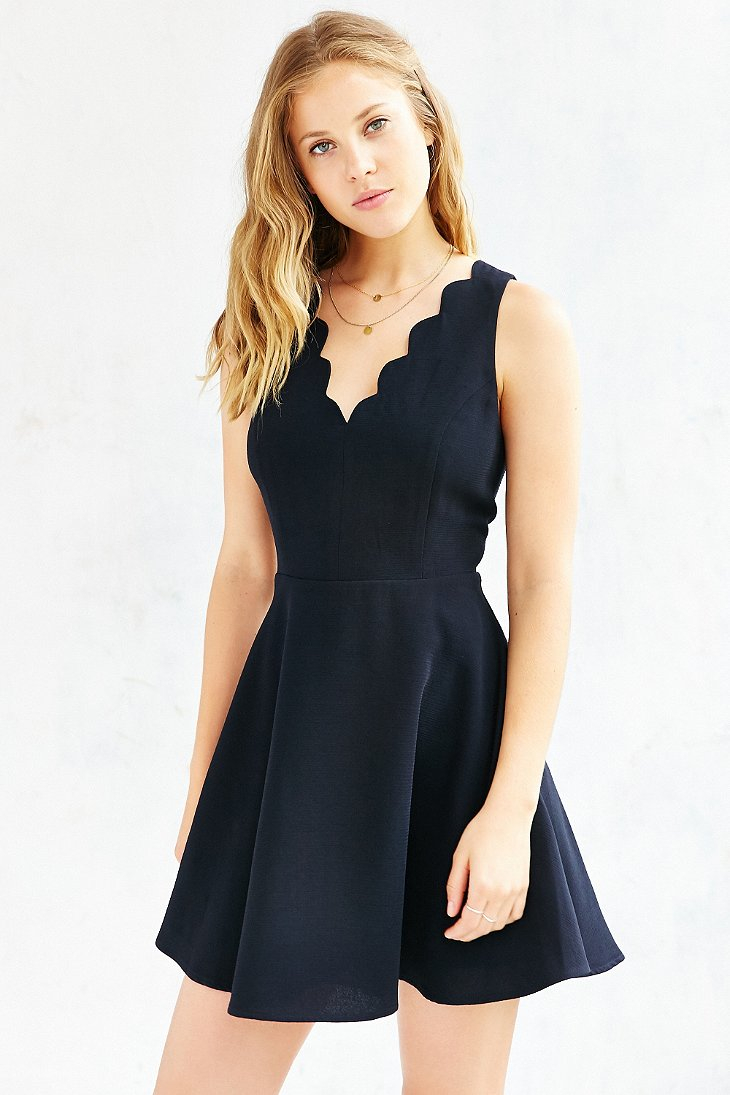 Scallop V Neck Dress Factory Sale, 50 