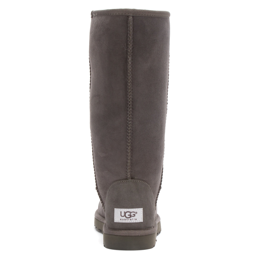 ugg classic tall size 4 ugg classic tall size 4