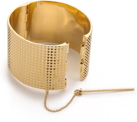 Elizabeth And James Bauhaus Pyramid Texture Cuff Bracelet in Gold | Lyst