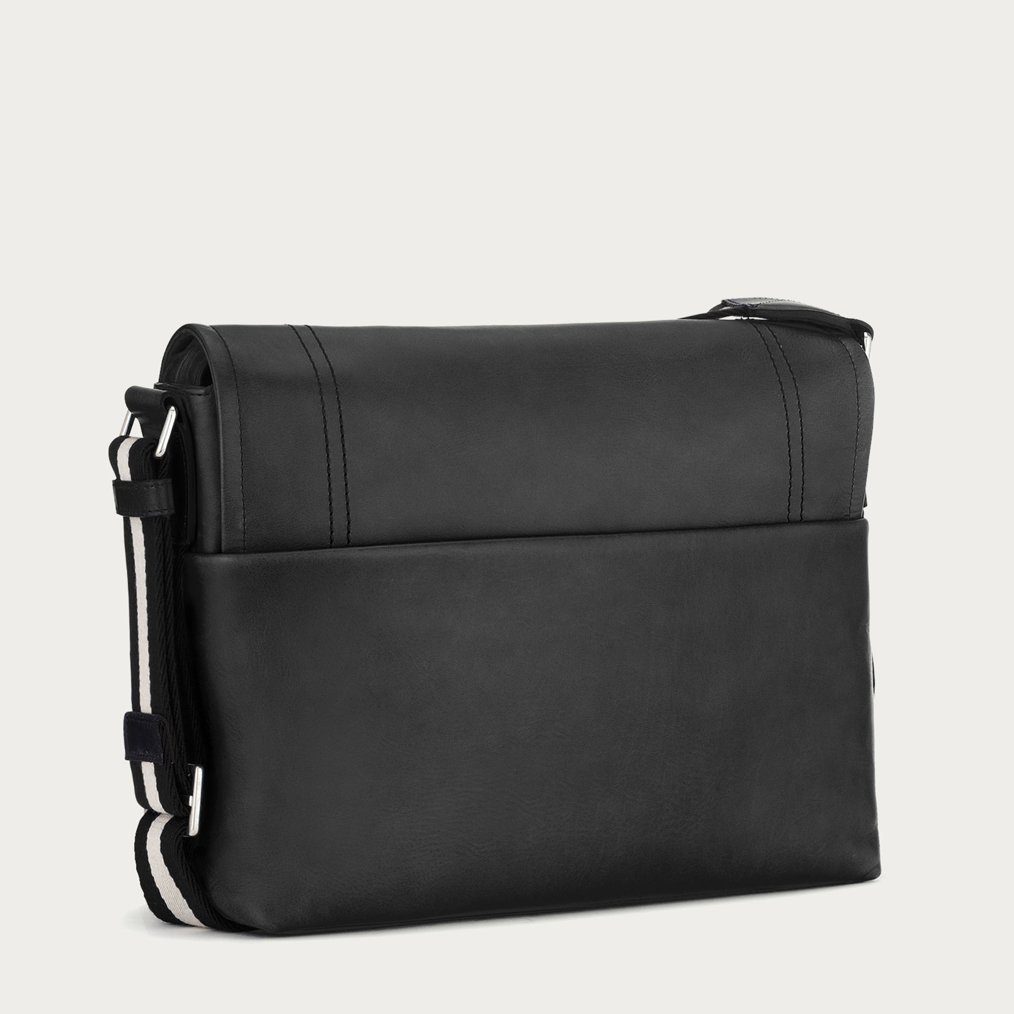 Bally Tepolt Men ́s Leather Messenger Bag In Black in Black for Men | Lyst