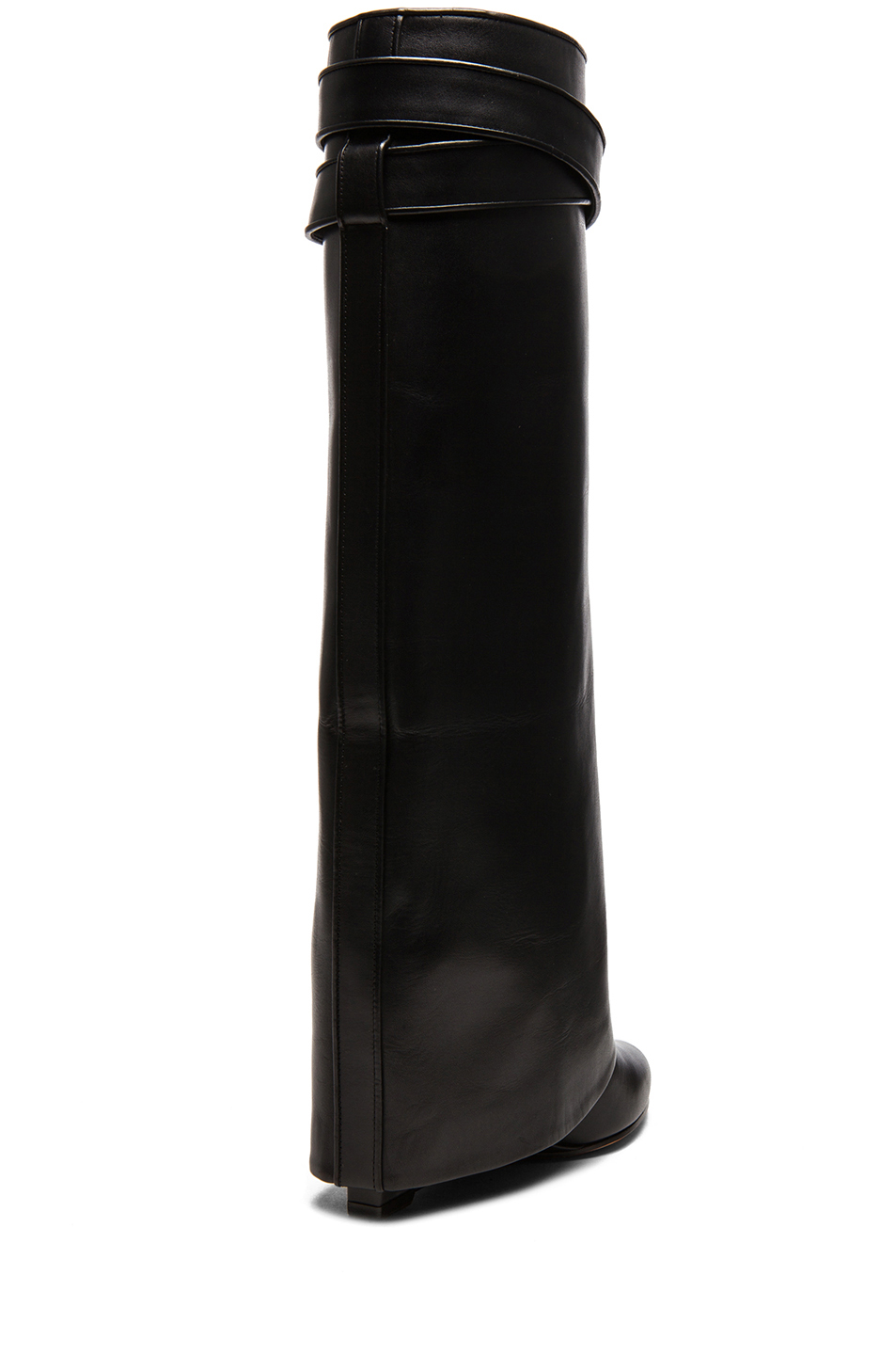 shark lock boots