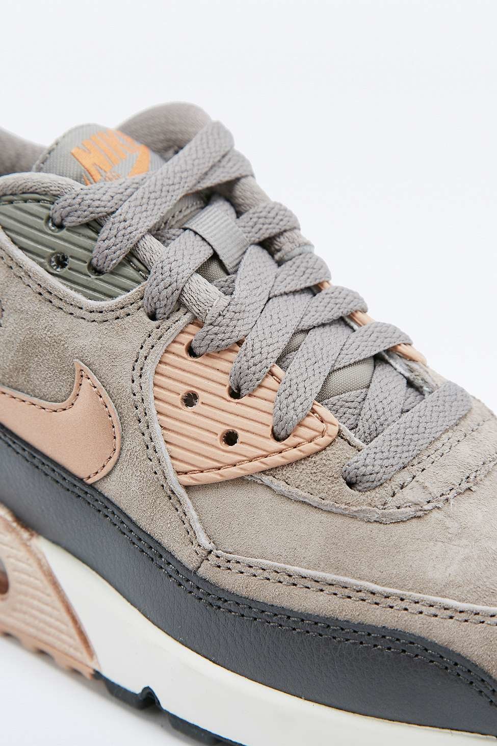 Nike womens shoes grey with bronze