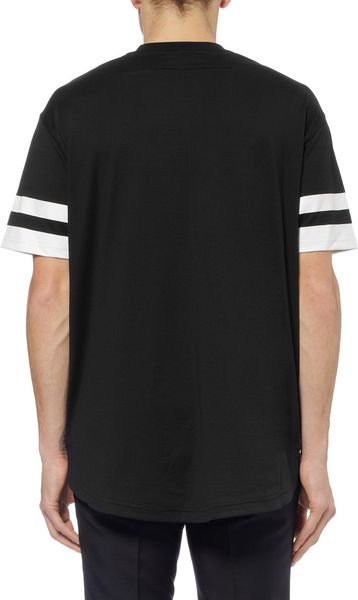 Givenchy Columbian-Fit Short-Sleeved Printed T-Shirt in Red for Men ...