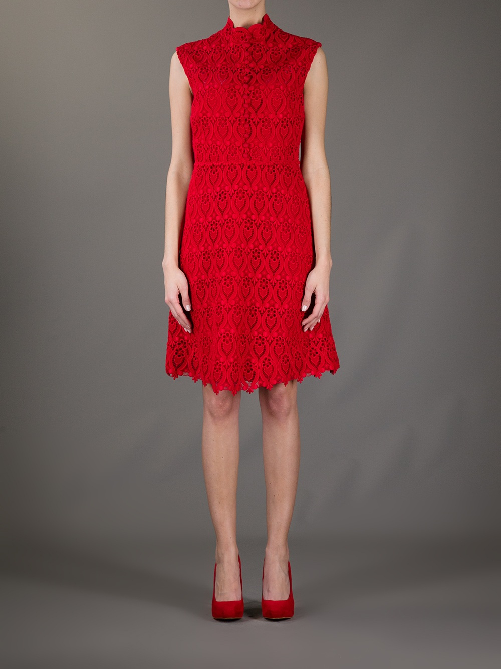 Lyst - Valentino Fitted Lace Dress in Red