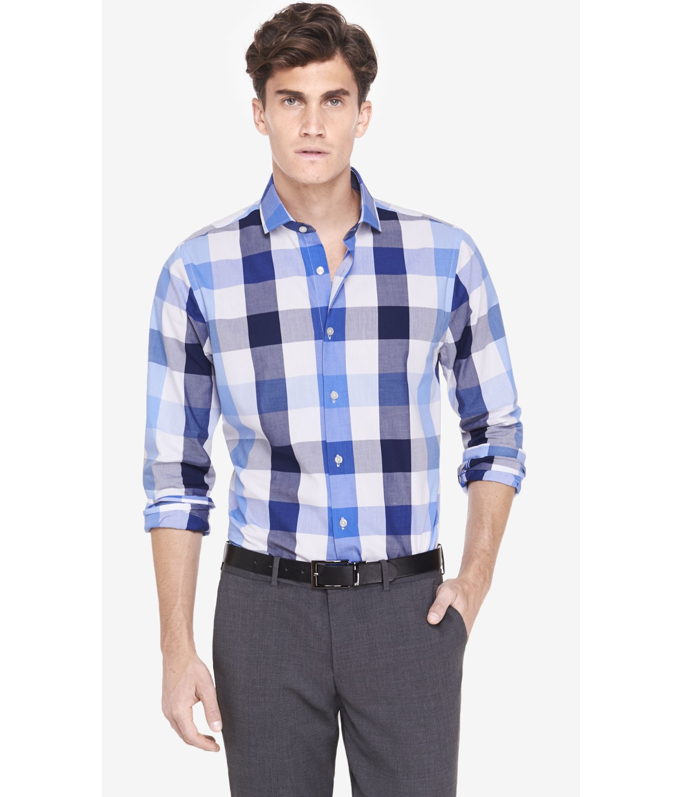 All Listings A dress shirt that doesn't fit isn't comfortable and doesn't look professional. Shop our 1MX and patterned dress shirts to try on our four favorite fits at Express. If the collar is too tight around your neck or there's gaps from pulling of buttons, go up a size or try a more relaxed fit.