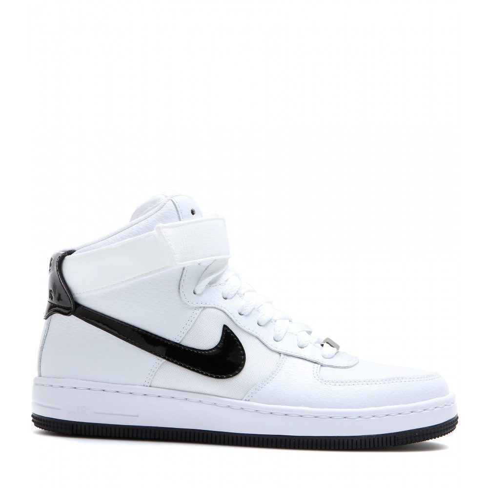 nike ultra force mid