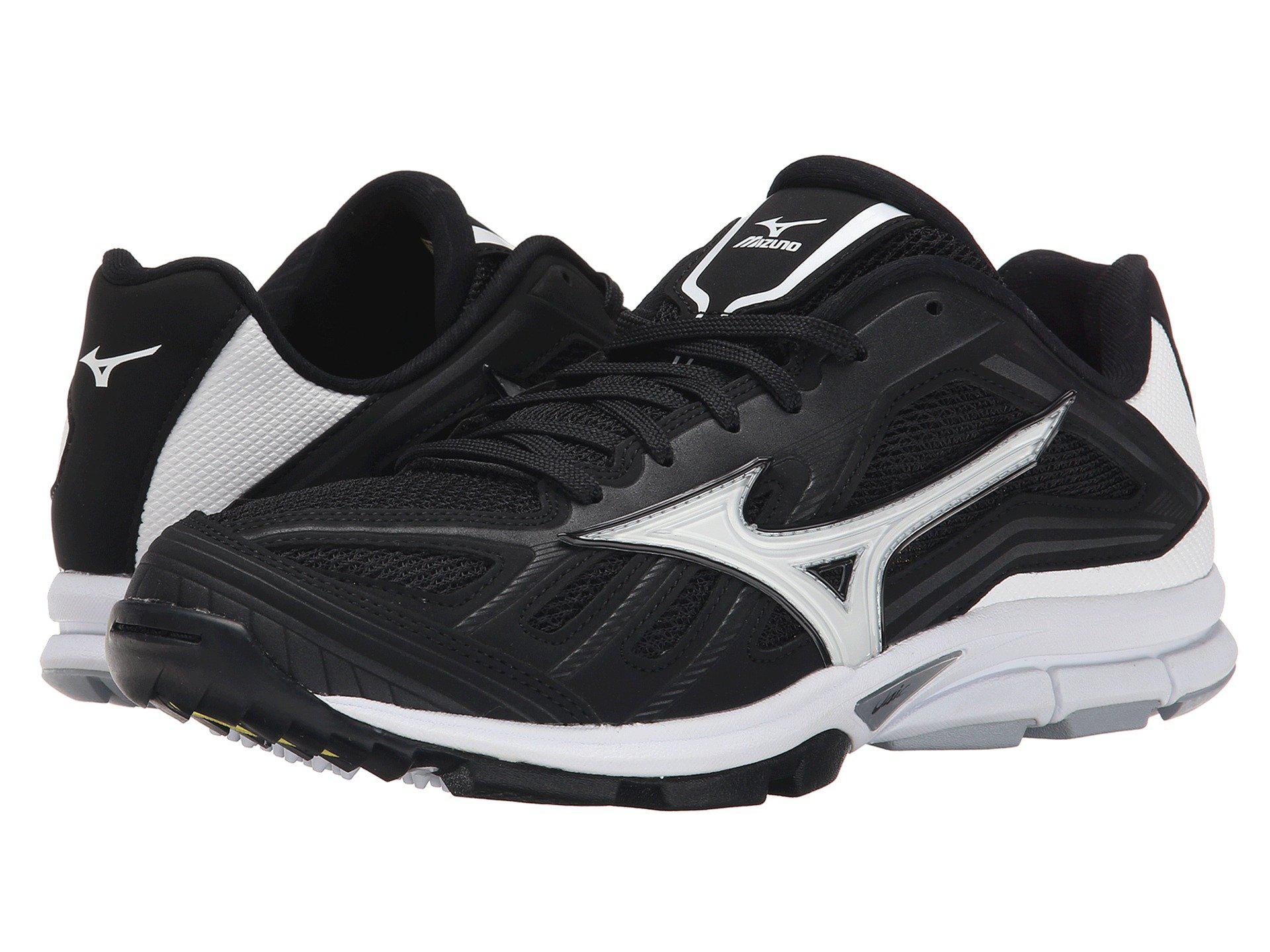 mizuno players trainer