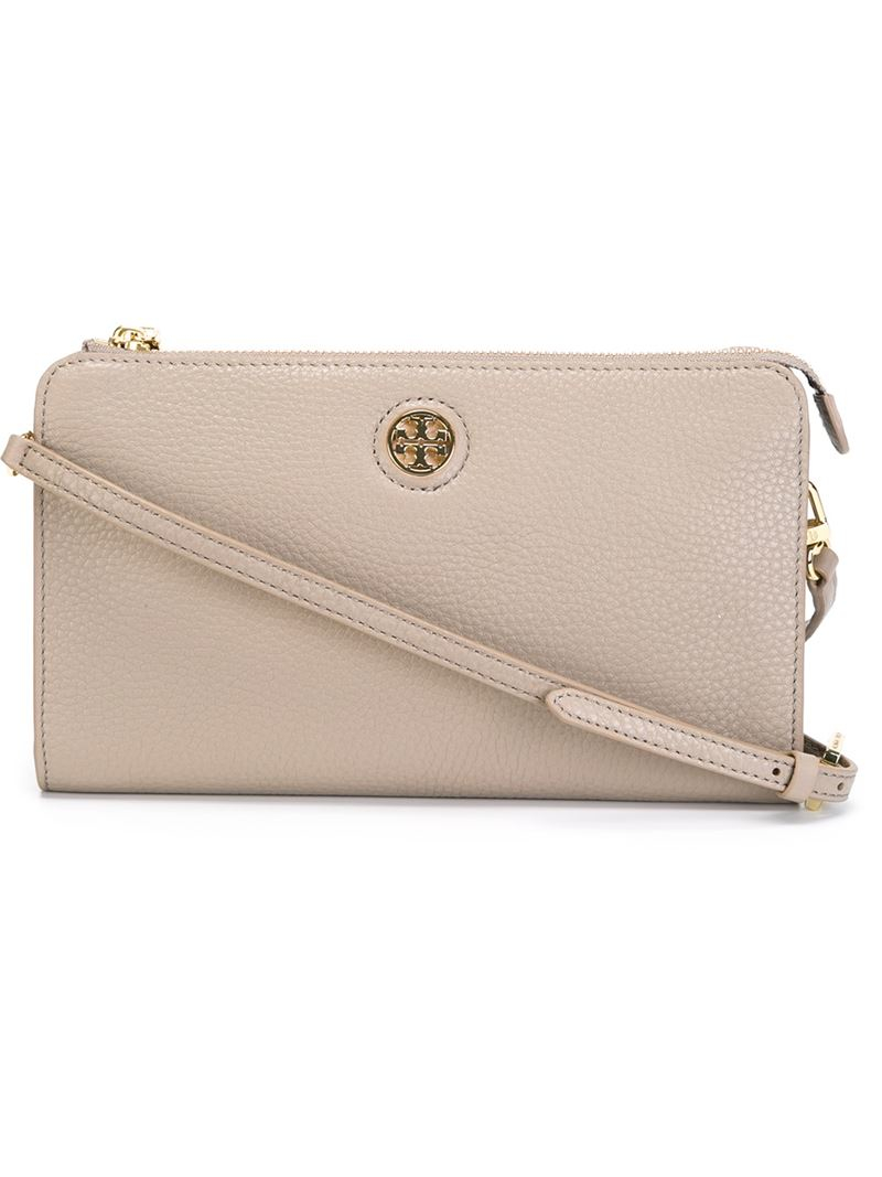 Lyst Tory Burch Robinson Wallet Crossbody Bag In Gray Gallery