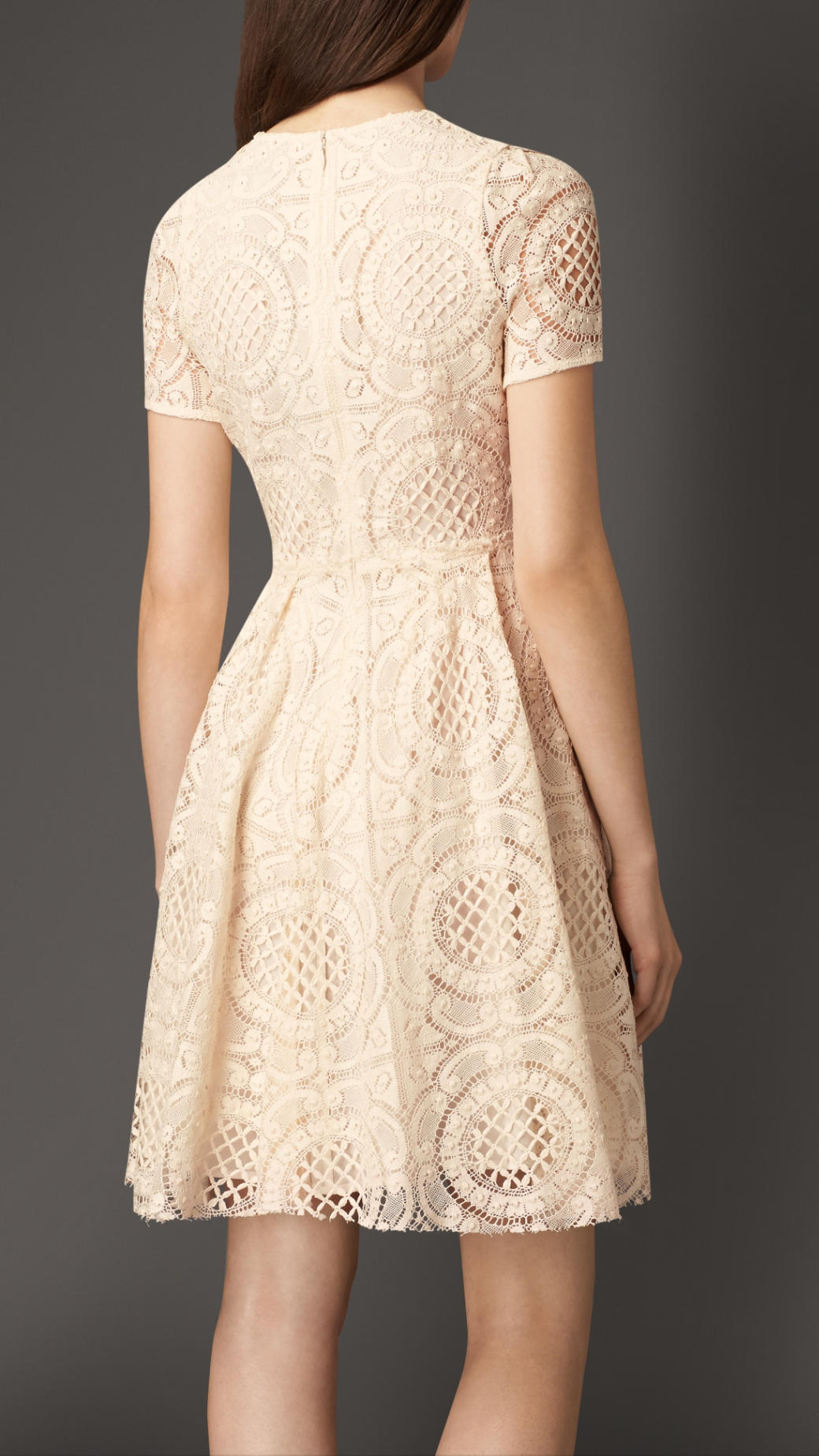 english lace gown styles