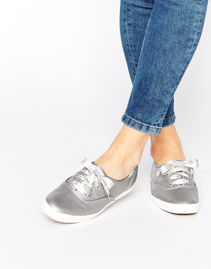 plimsolls leather