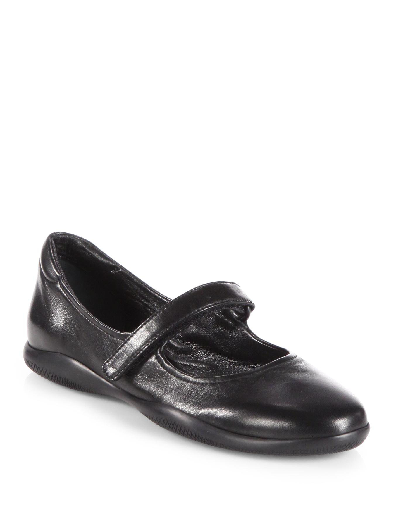 Prada Mary Jane Leather Flats in Black (nero-black) | Lyst