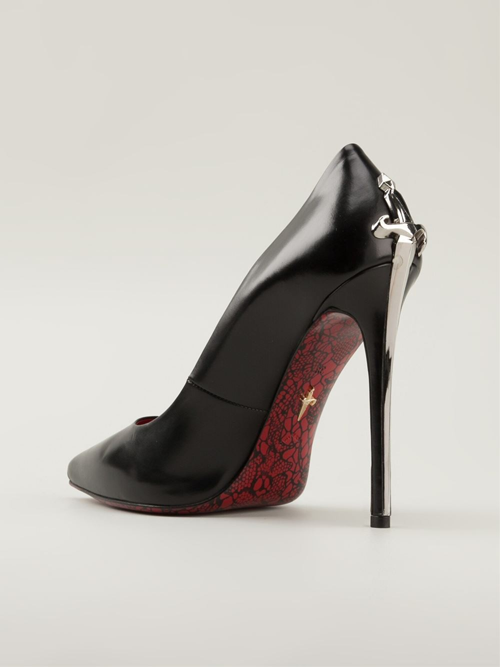 Cesare Paciotti Sharp Dagger Pumps in Black Lyst