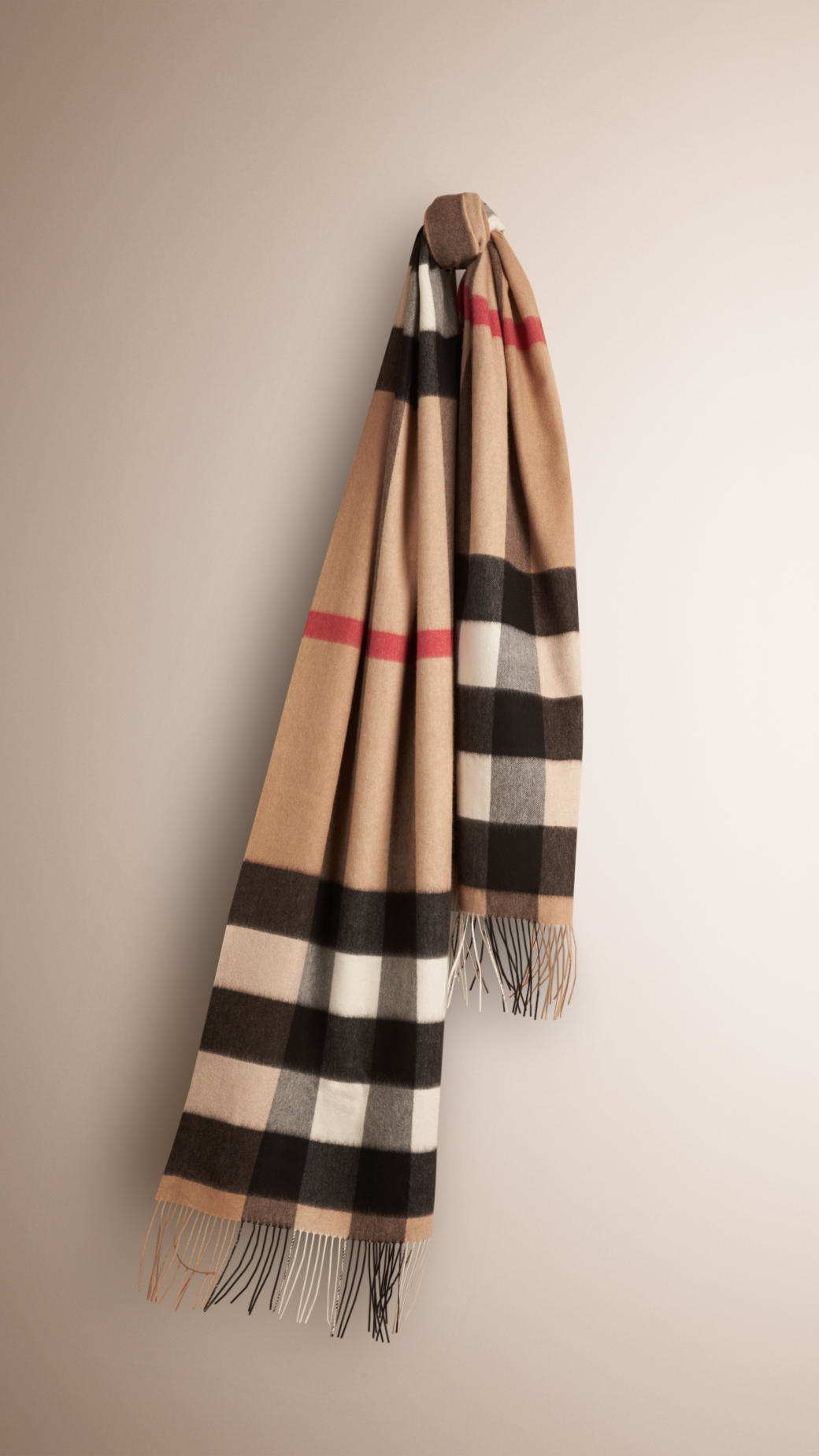 Burberry Oversize Check Cashmere Scarf Camel in Black for Men (CAMEL) | Lyst