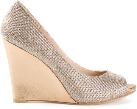 Pelle Moda 'Windy' Wedge Pumps in Gold (metallic) | Lyst