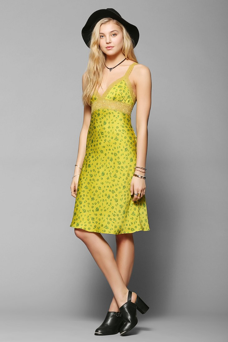 yellow betsey johnson dress