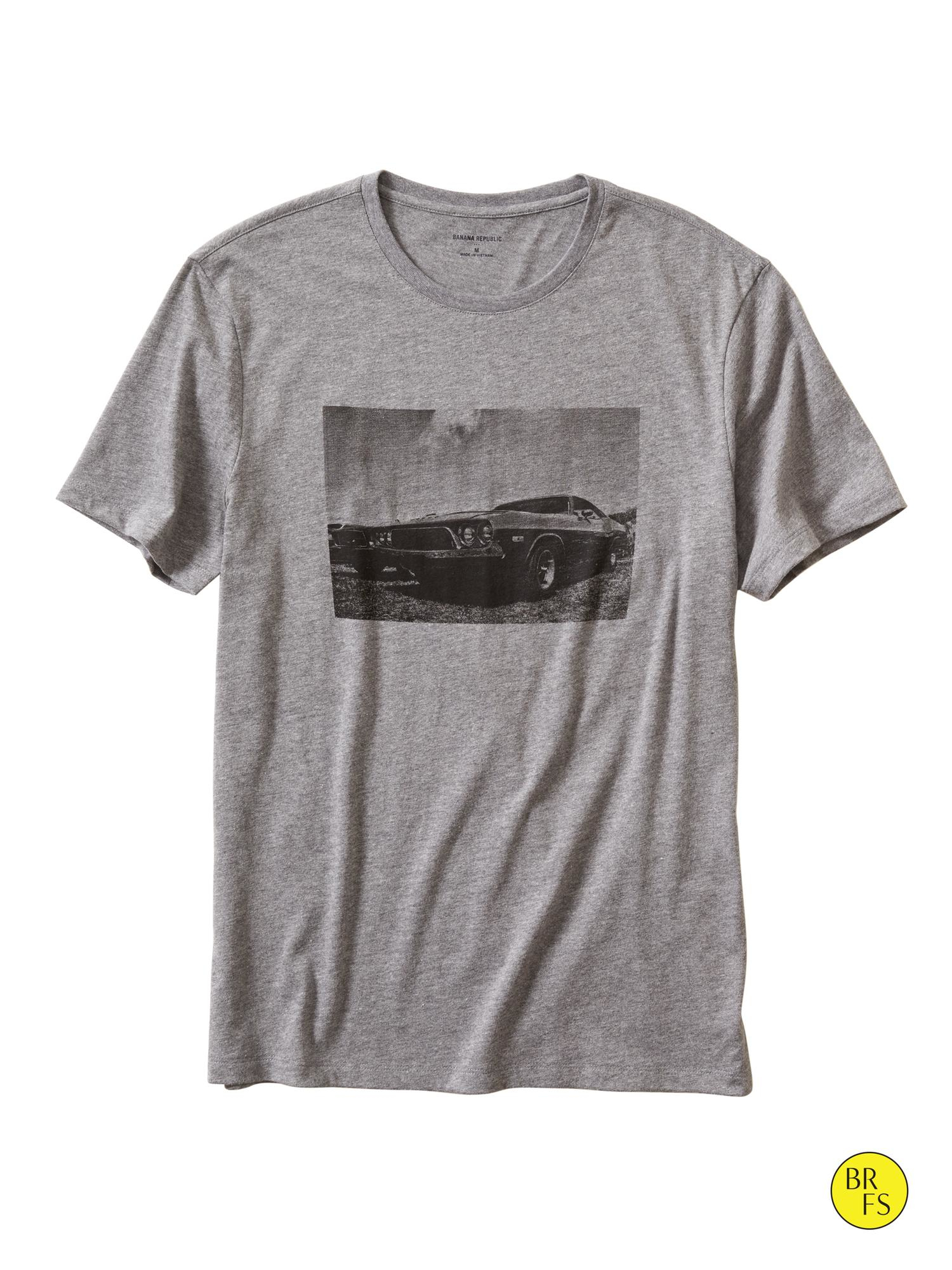 banana republic graphic tee shirts