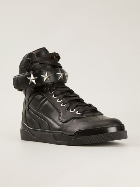 Givenchy Hitop Embossed Star Sneakers in Black | Lyst