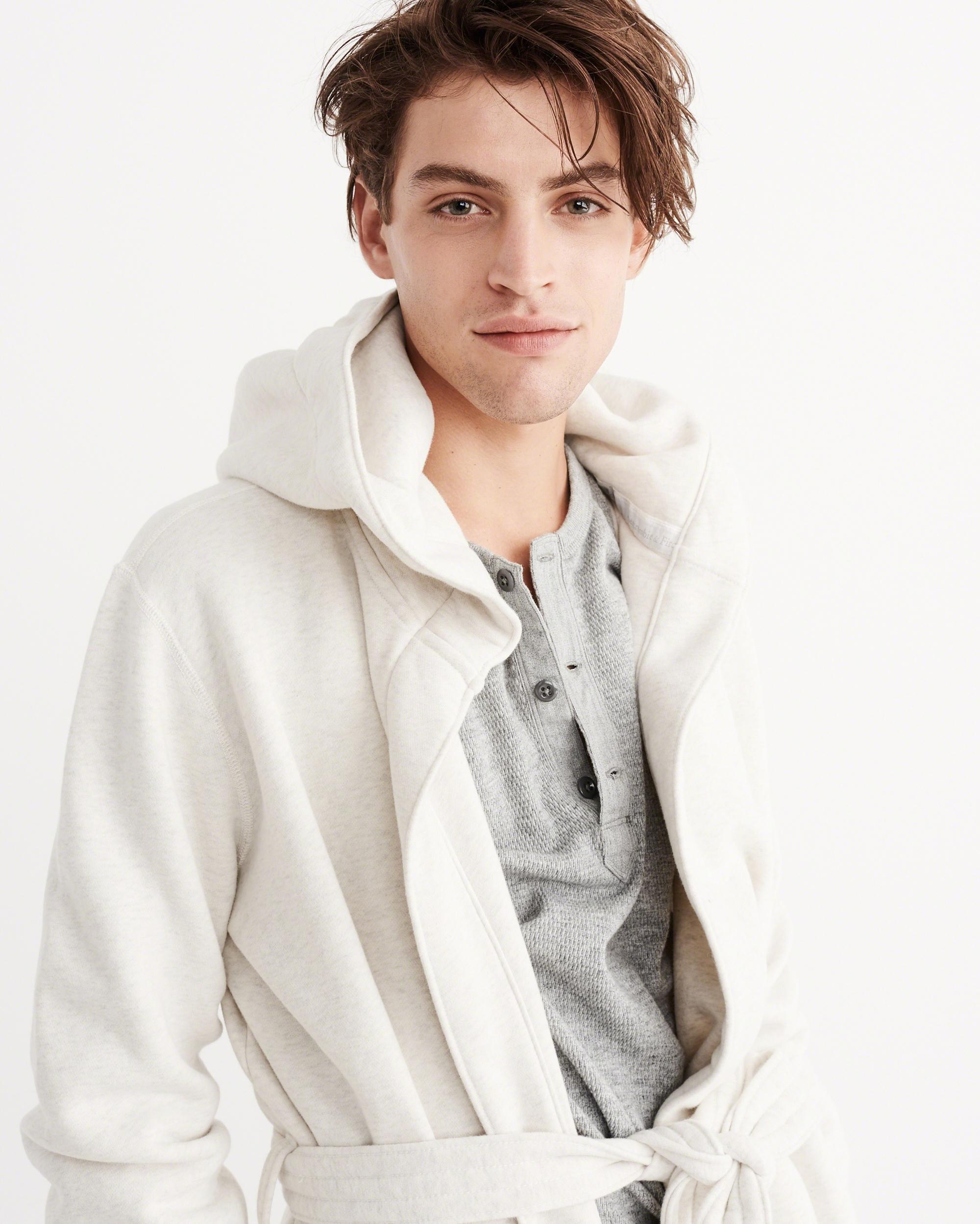abercrombie single guys Attitude was coming out of every single one of their mouths and i was shocked find more men's clothing near abercrombie & fitch find more women's . abercrombie single guys Attitude was coming out of every single one of their mouths and i was shocked find more men's clothing near abercrombie & fitch find more women's .
