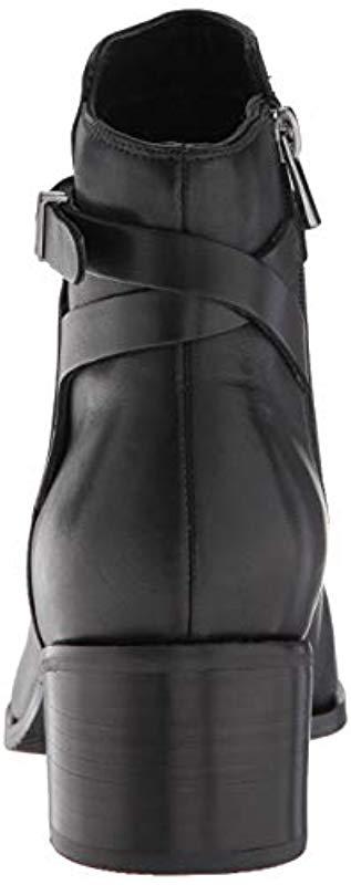 clarks freya