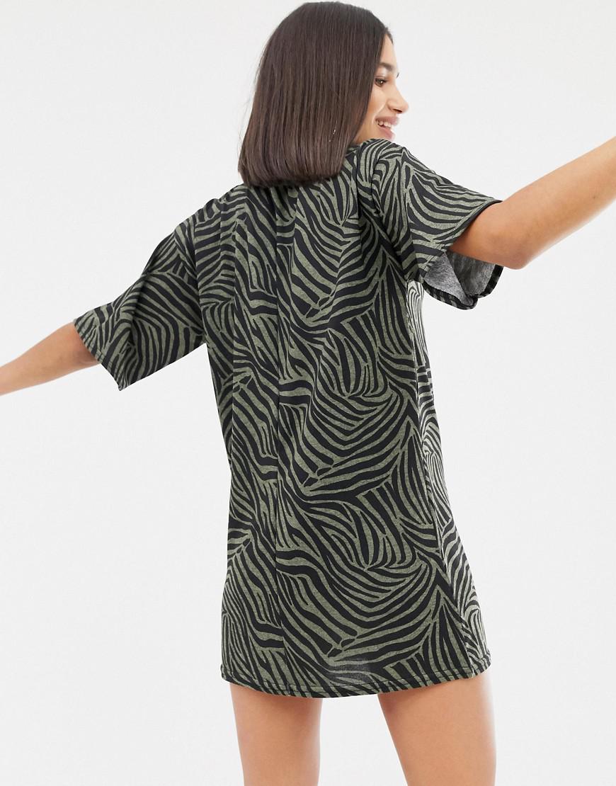 black t shirt dress pretty little thing