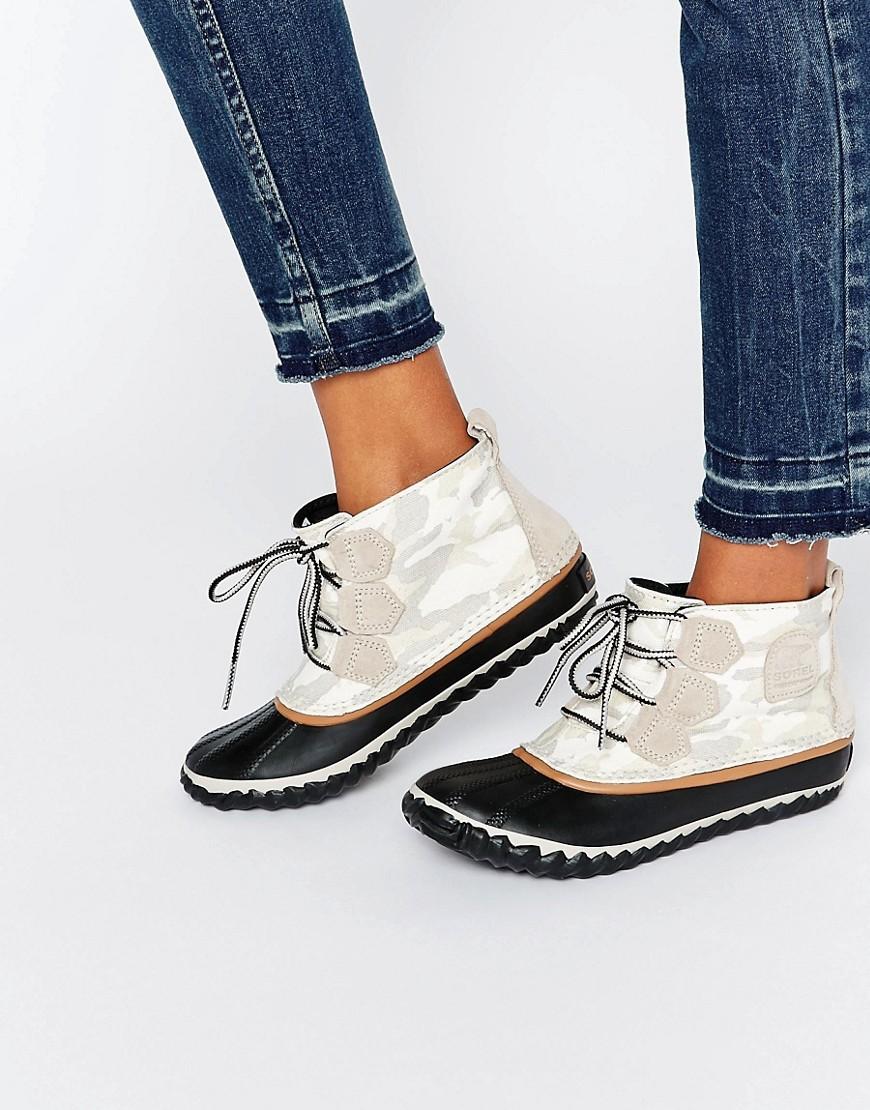 sorel womens boots lace up