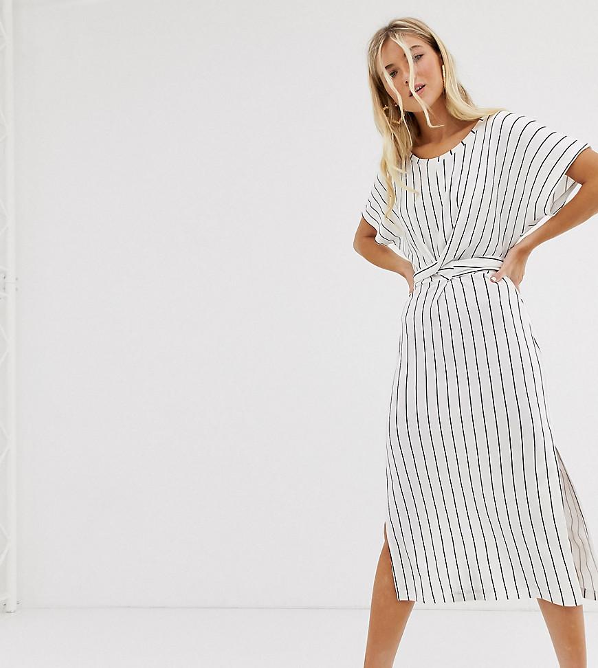 Bershka Midi Dress With Tie Waist In White in White - Lyst