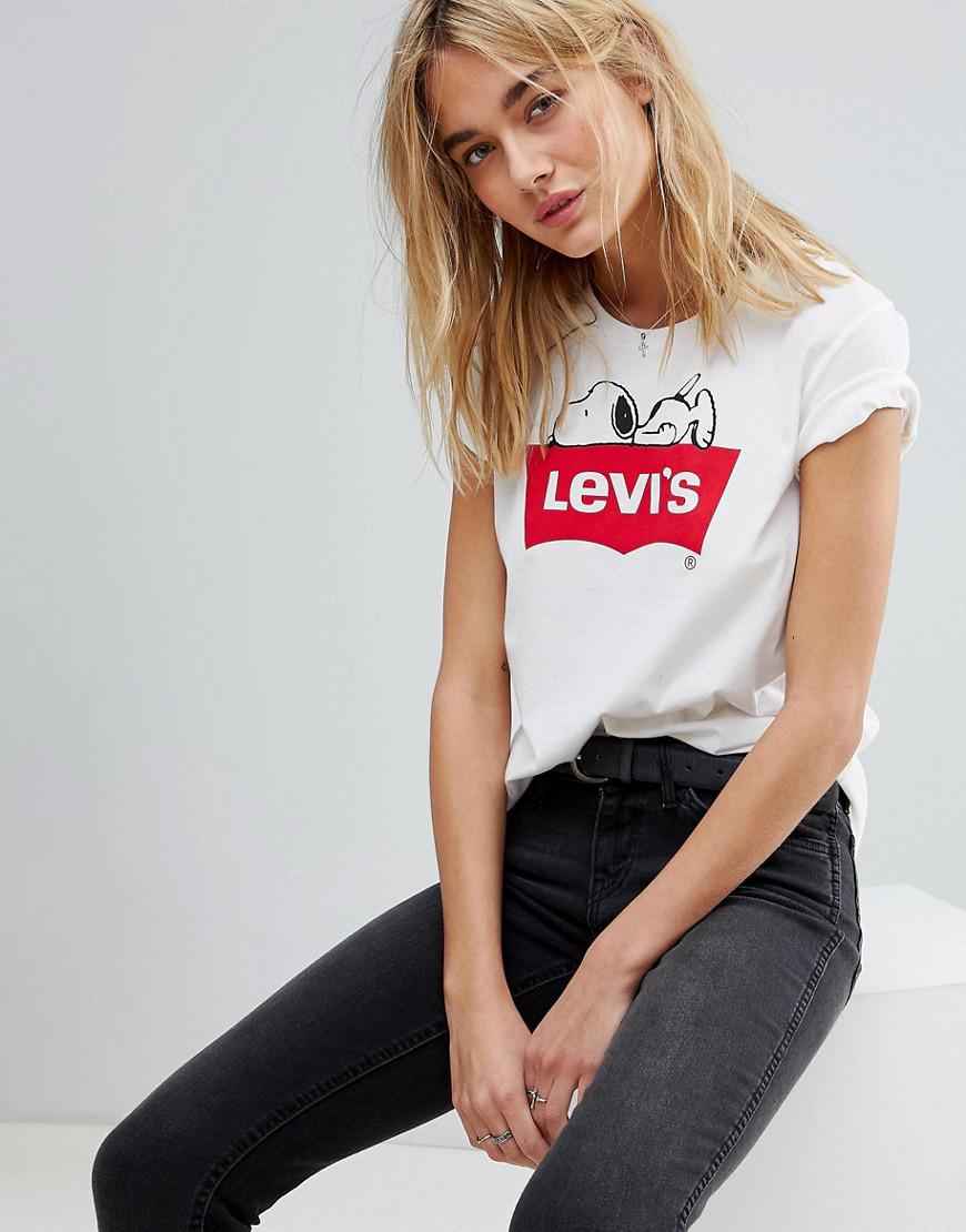 levis snoopy sweatshirt