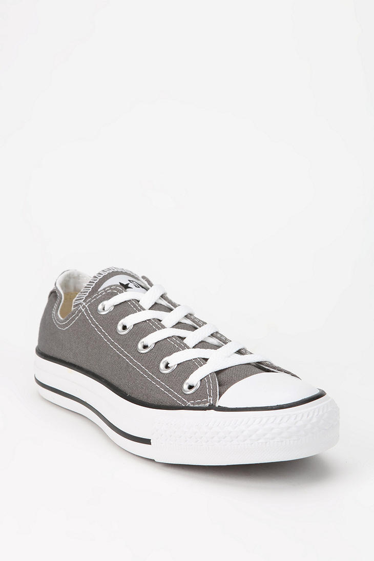 converse sneakers low top