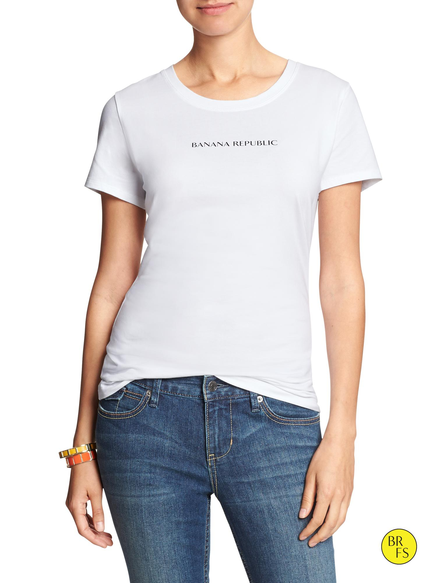 Banana republic Factory Logo Body Tee in White | Lyst