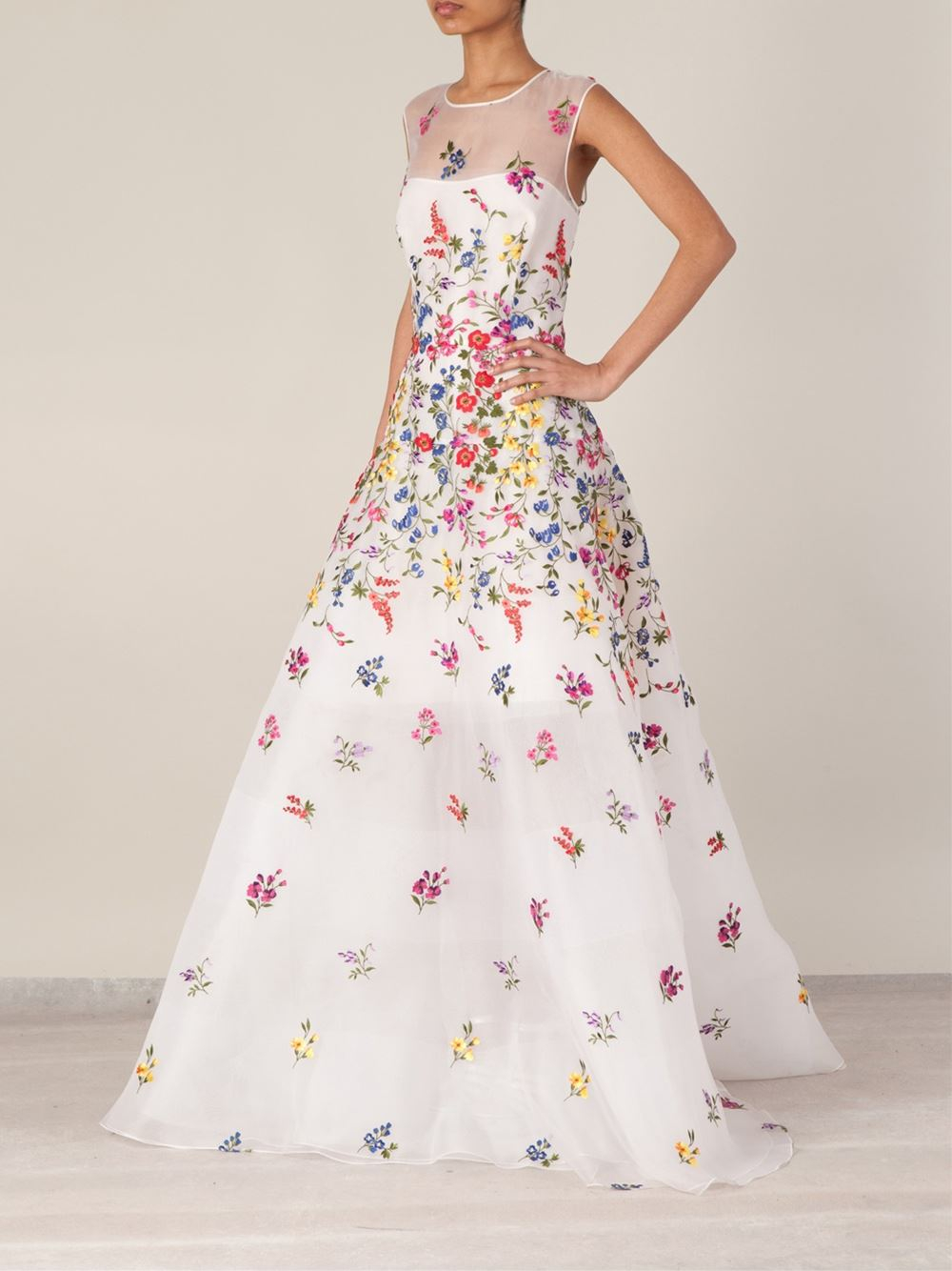 Lyst Oscar De La A Flower Embroidery Flared Gown In White Gallery
