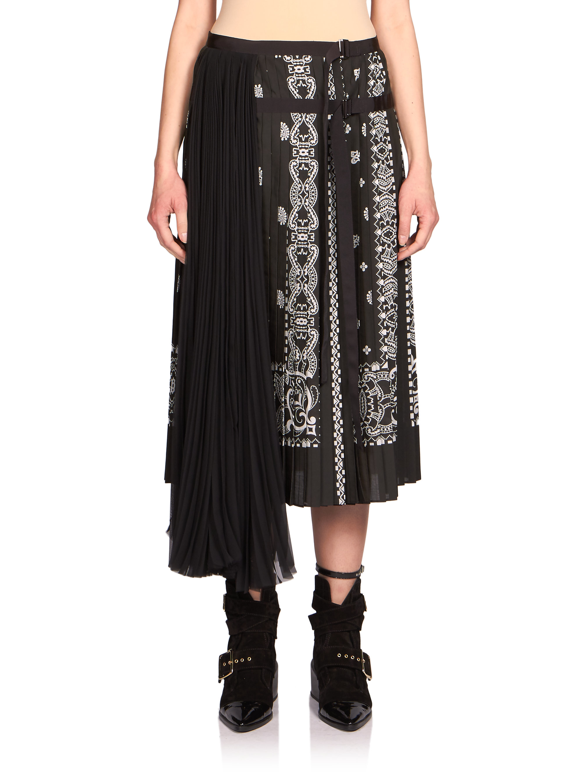 Lyst - Sacai Asymmetrical Bandana-print Skirt in Black