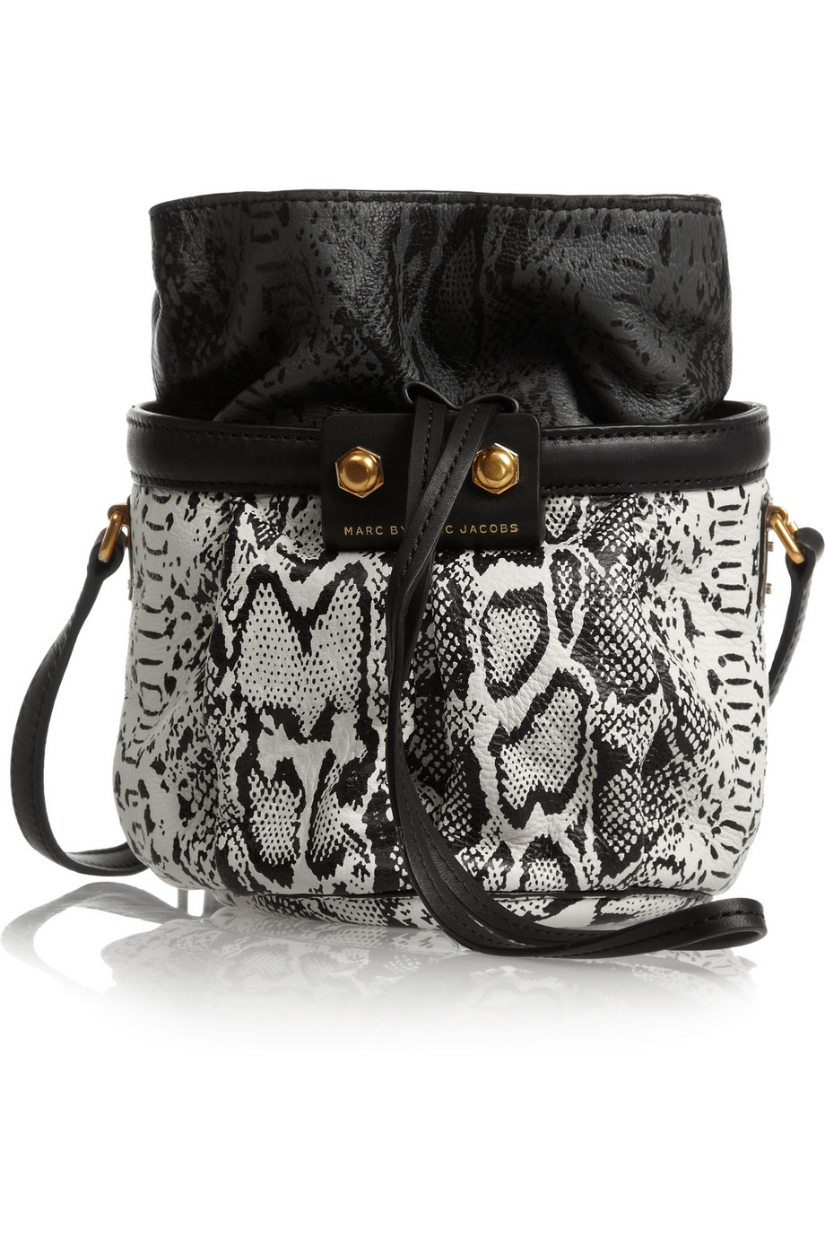 marc jacobs bucket handbag