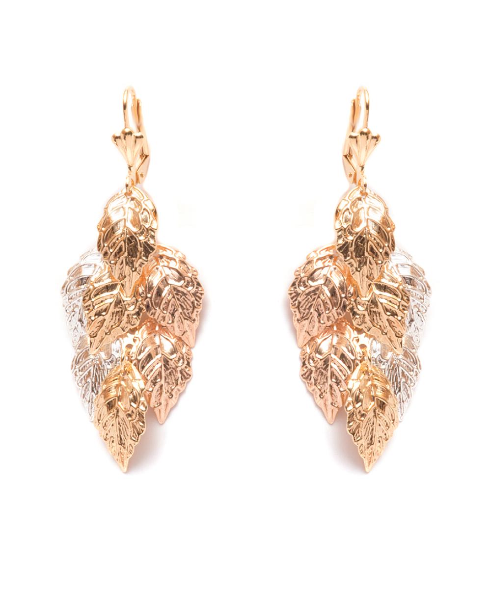 Lyst Rmont Tri Gold Textured Leaf Chandelier Earrings In Metallic Rmont Metallic Tri Gold Textured Leaf Chandelier Earrings Lyst View Fullscreen