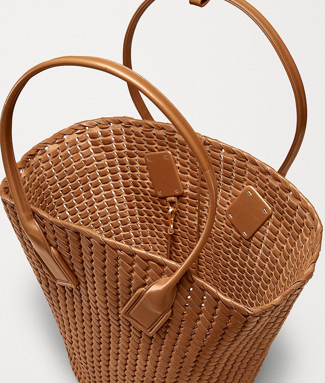 Bottega Veneta Suede Medium Basket Tote in Brown - Lyst