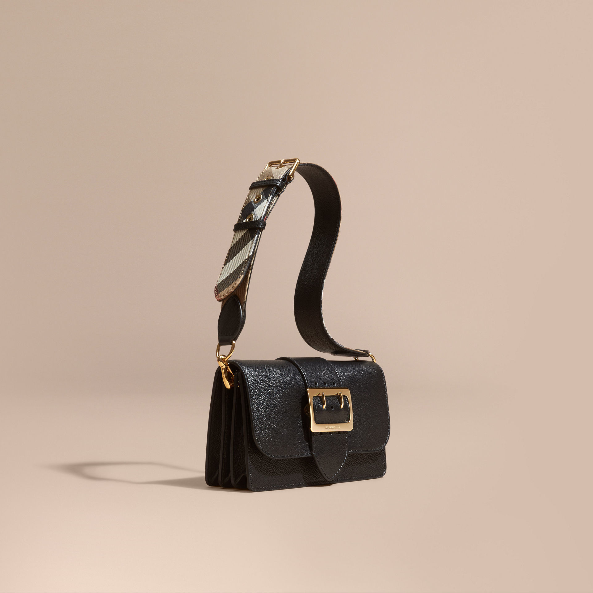 Lyst Burberry The Small Leather Buckle Bag in Black