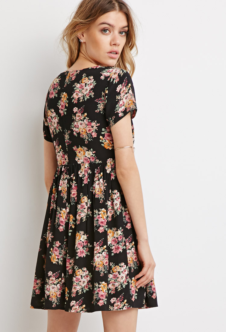 Forever 21 Knotted Front Floral Dress in Black | Lyst