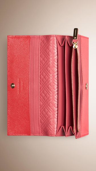 Burberry london Patent London Leather Continental Wallet in Pink (coral pink)