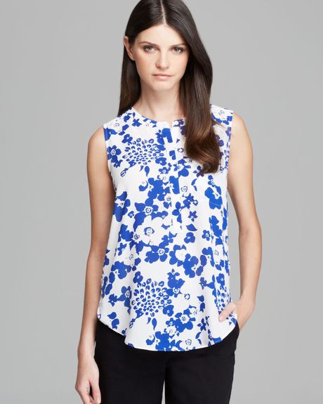 Nydj Day Tripper Sleeveless Floral Print Top in White (Sailboat Blue ...