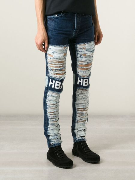 ripped jeans with air forces