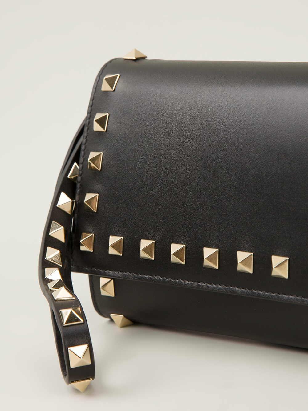 black valentino rockstud clutch