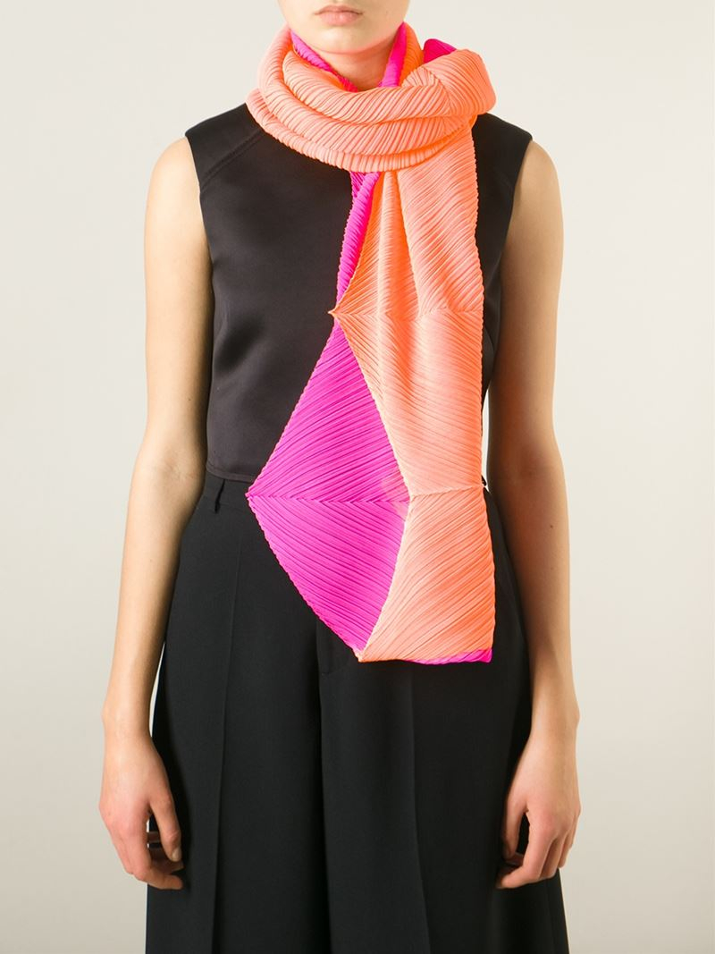 Lyst - Pleats please issey miyake Pleated Scarf in Pink