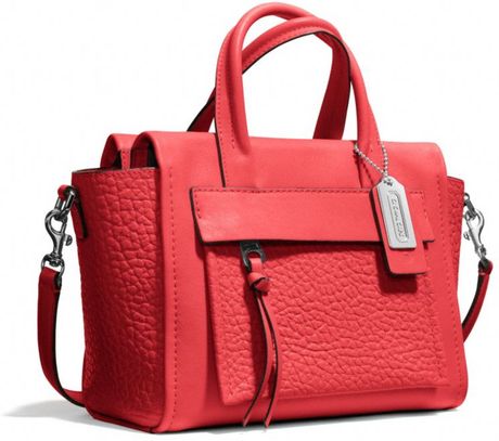 love red coach