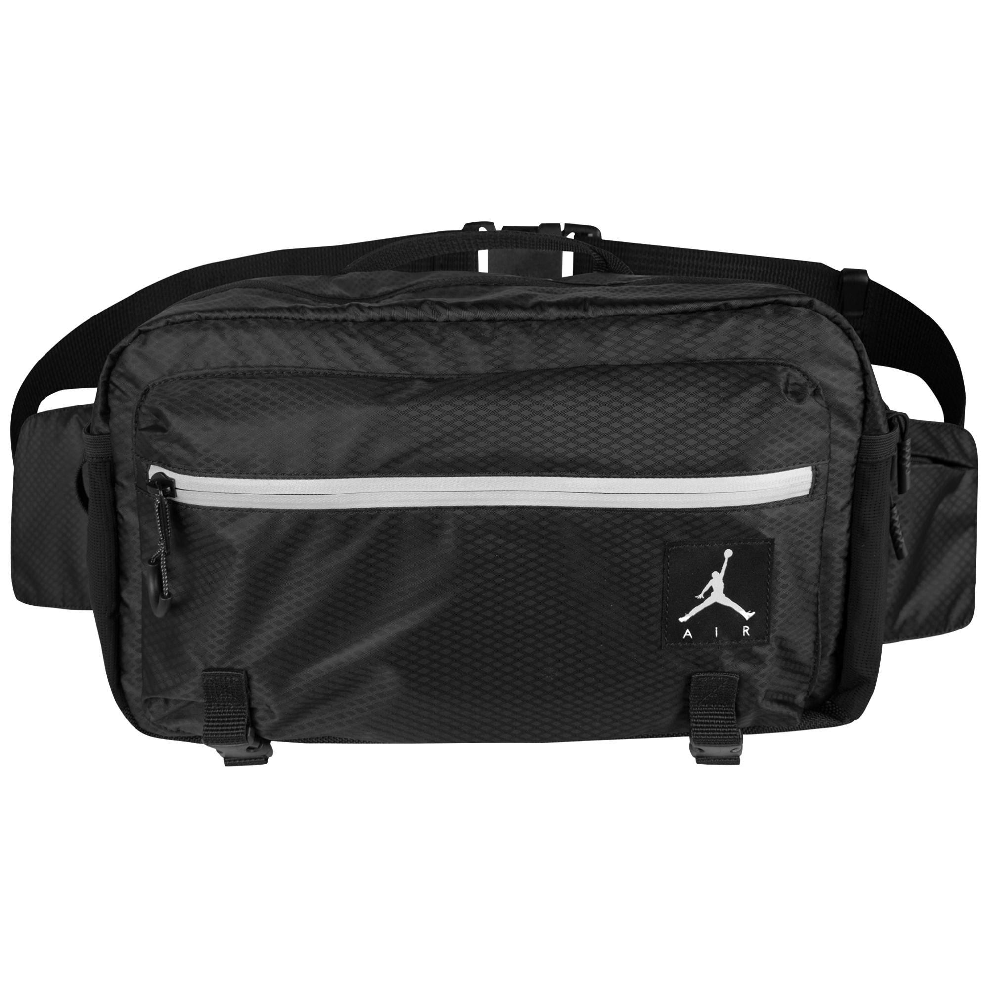 Nike Crossbody Backpack in Black for Men - Lyst