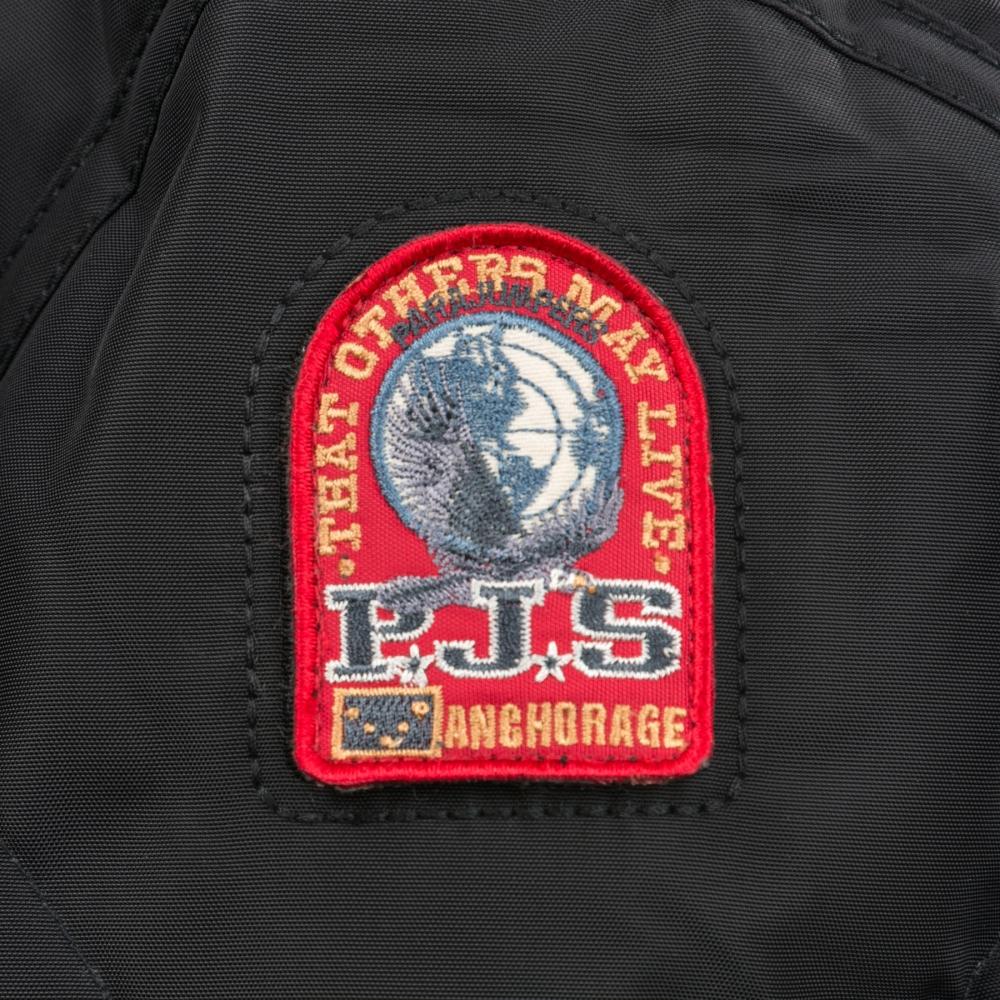 parajumpers badge parajumpers badge