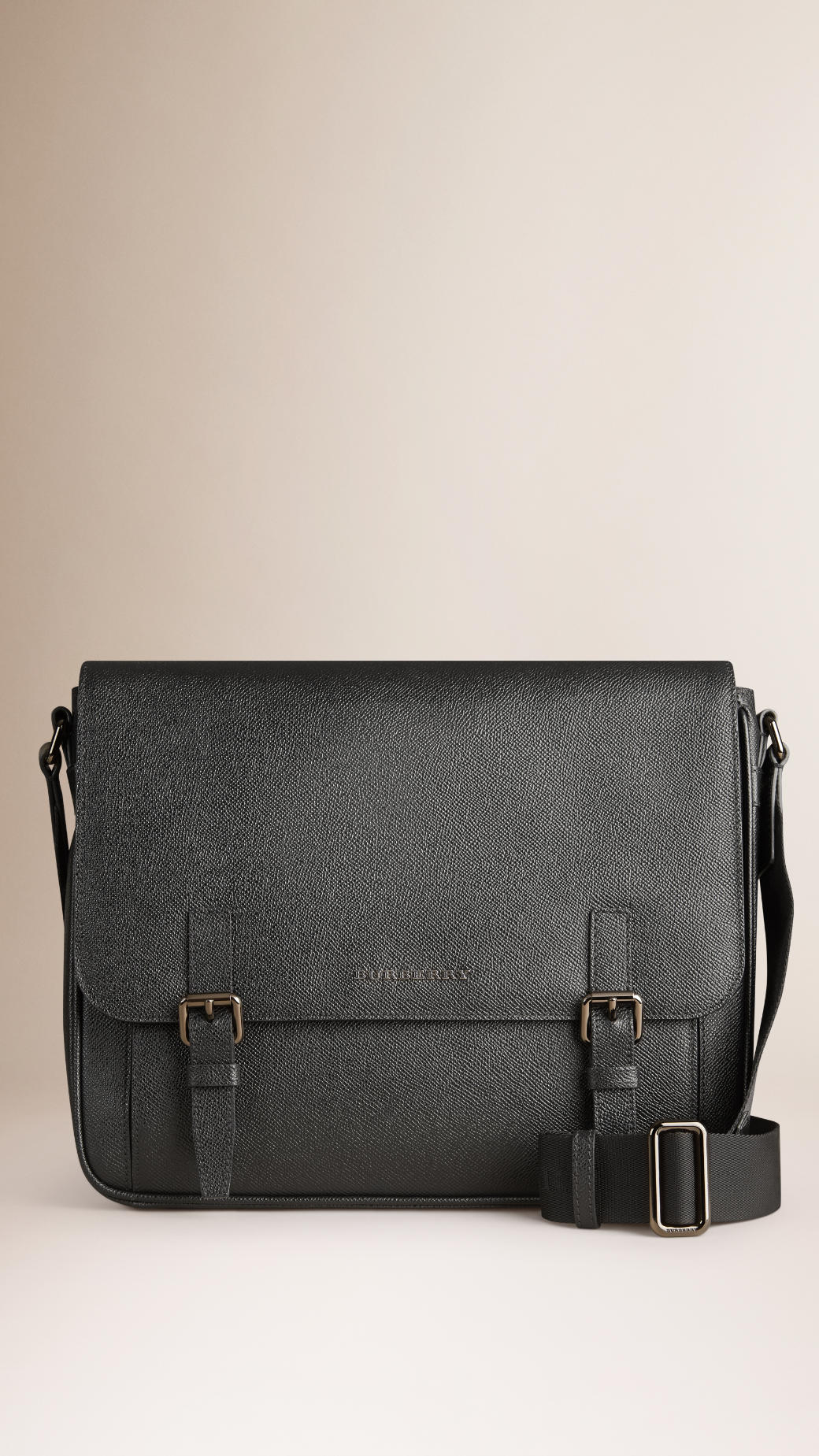 burberry men's messenger bag