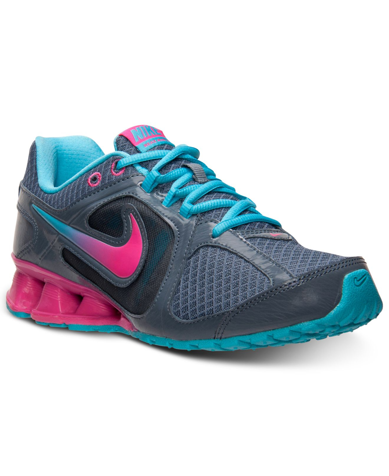 womens nike 200