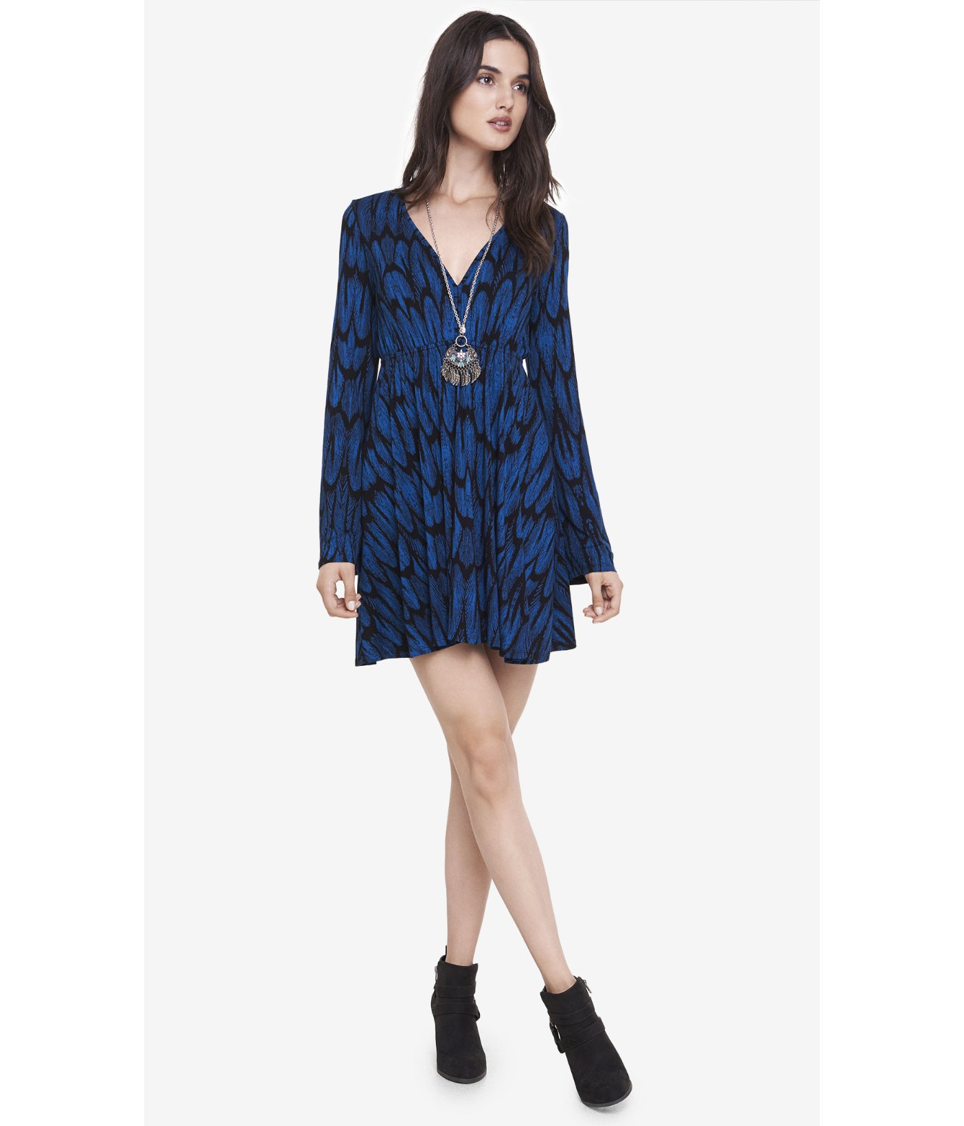 navy long pleated skirt